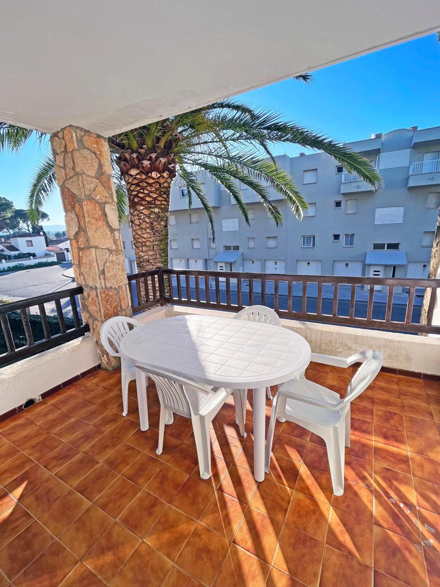 L' Escala Apartamento En La Escala Con Piscina Y Parking מראה חיצוני תמונה