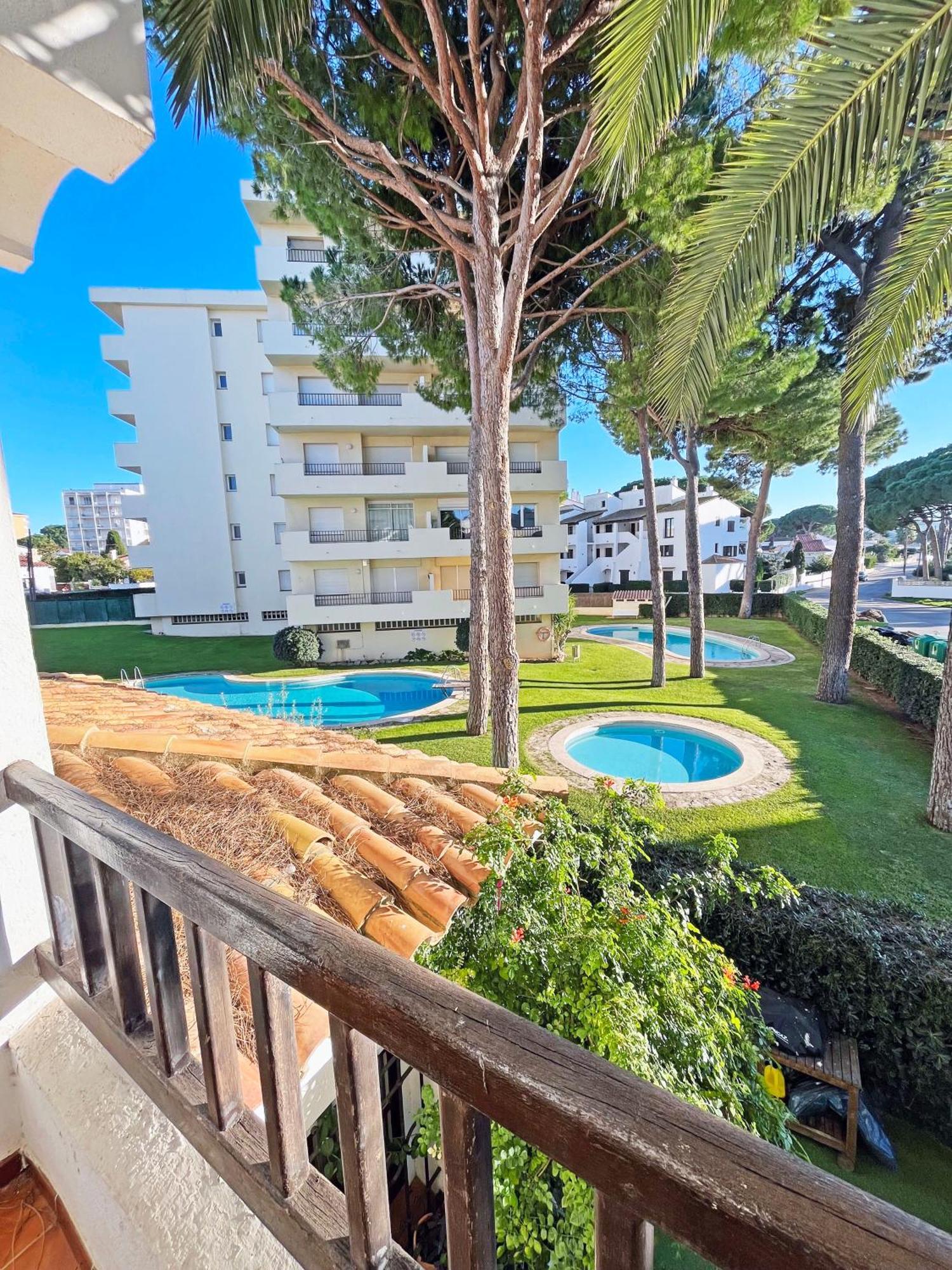 L' Escala Apartamento En La Escala Con Piscina Y Parking מראה חיצוני תמונה