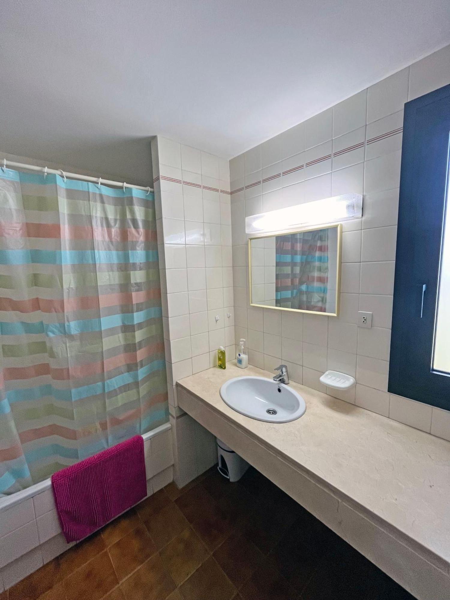 L' Escala Apartamento En La Escala Con Piscina Y Parking מראה חיצוני תמונה